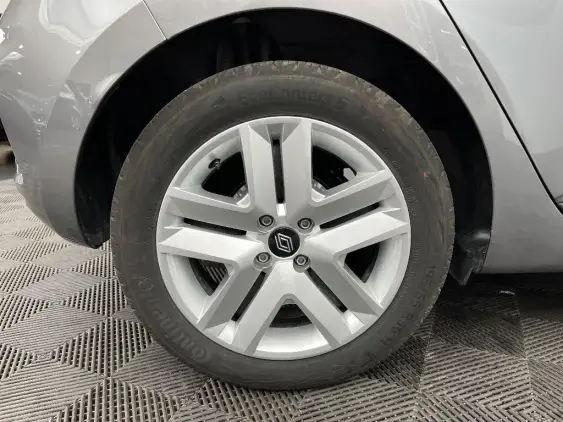 RENAULT CLIO V - voiture d'occasion - Photo 25