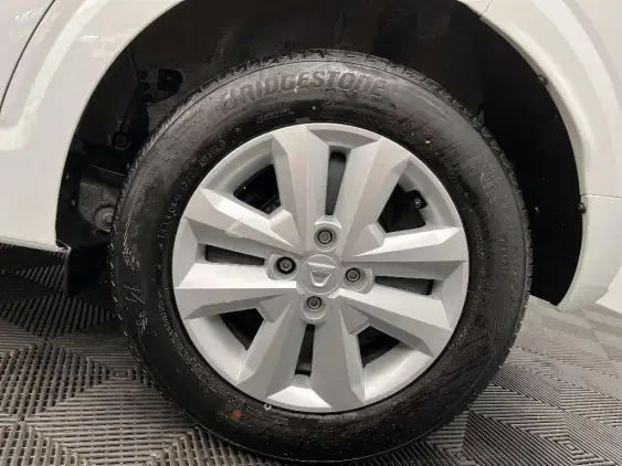 DACIA SANDERO III - voiture d'occasion - Photo 24