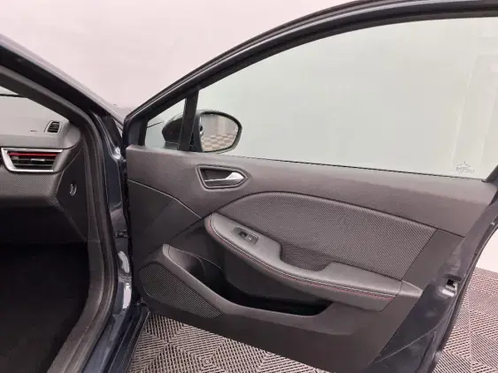 RENAULT CLIO V - voiture d'occasion - Photo 20