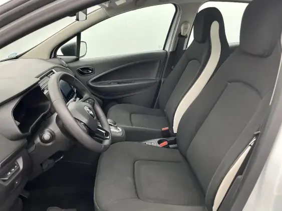 RENAULT ZOE - voiture d'occasion - Photo 18