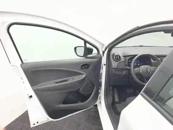 RENAULT ZOE - voiture d'occasion - Photo 19
