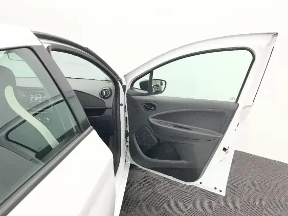 RENAULT ZOE - voiture d'occasion - Photo 20