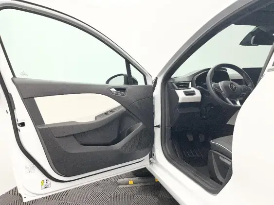 RENAULT CLIO V - voiture d'occasion - Photo 19