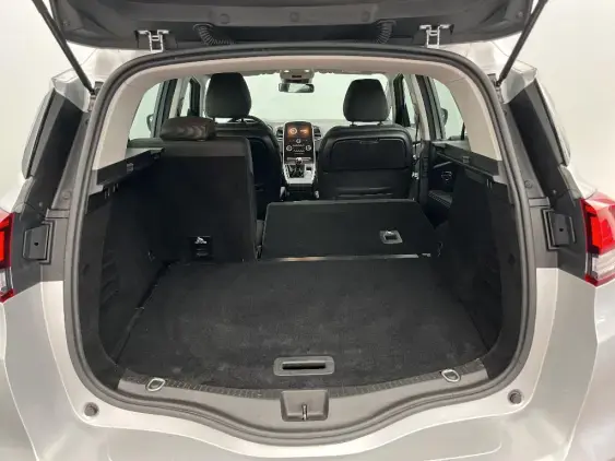 RENAULT SCENIC IV - voiture d'occasion - Photo 16