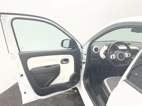 RENAULT TWINGO III - voiture d'occasion - Photo 19