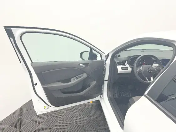 RENAULT CLIO V - voiture d'occasion - Photo 19
