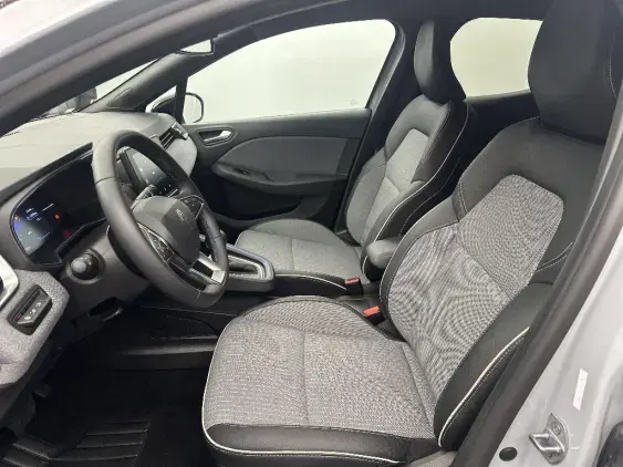 RENAULT CLIO V - voiture d'occasion - Photo 18