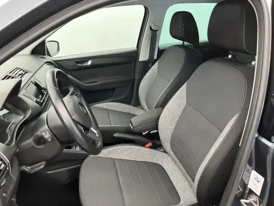 SKODA FABIA III - voiture d'occasion - Photo 18