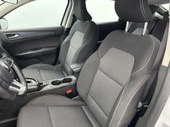 RENAULT ARKANA - voiture d'occasion - Photo 18
