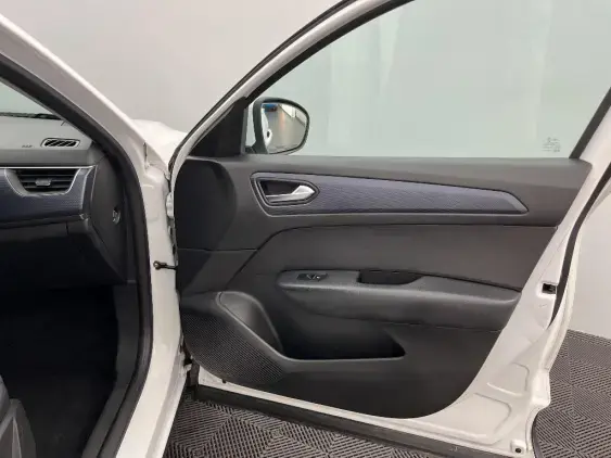 RENAULT ARKANA - voiture d'occasion - Photo 20
