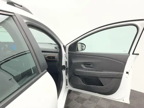 DACIA SANDERO III - voiture d'occasion - Photo 20