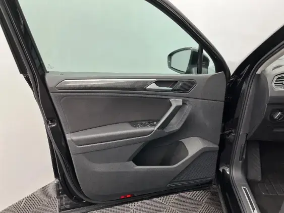 VOLKSWAGEN TIGUAN II - voiture d'occasion - Photo 19