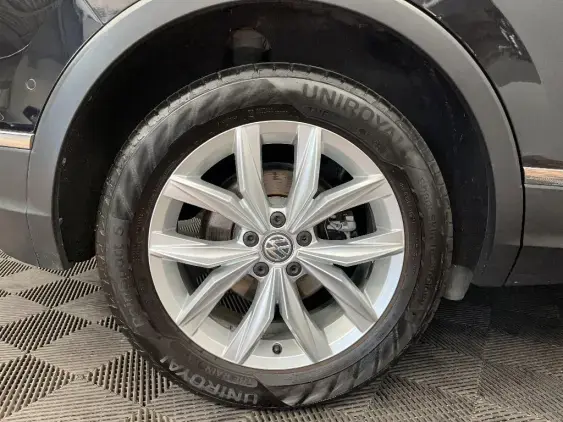 VOLKSWAGEN TIGUAN II - voiture d'occasion - Photo 25