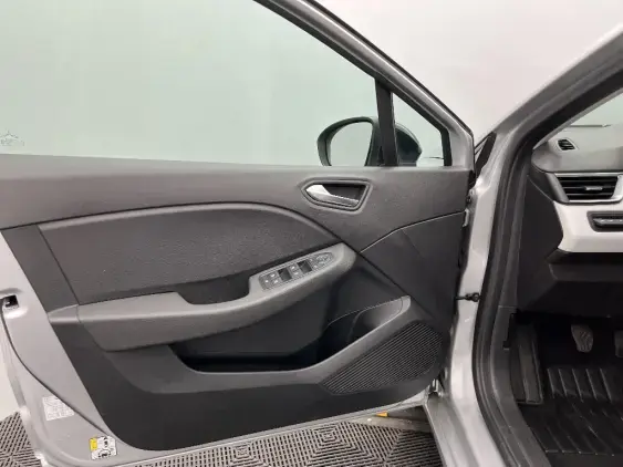 RENAULT CLIO V - voiture d'occasion - Photo 19