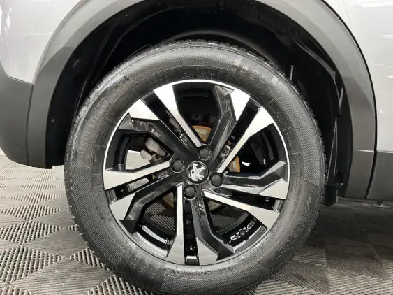 PEUGEOT 2008 II - voiture d'occasion - Photo 25