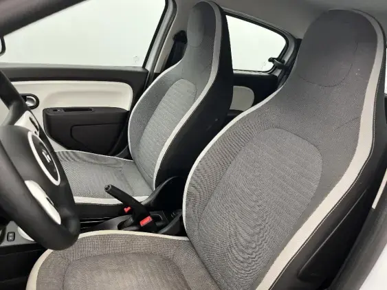 RENAULT TWINGO III - voiture d'occasion - Photo 17