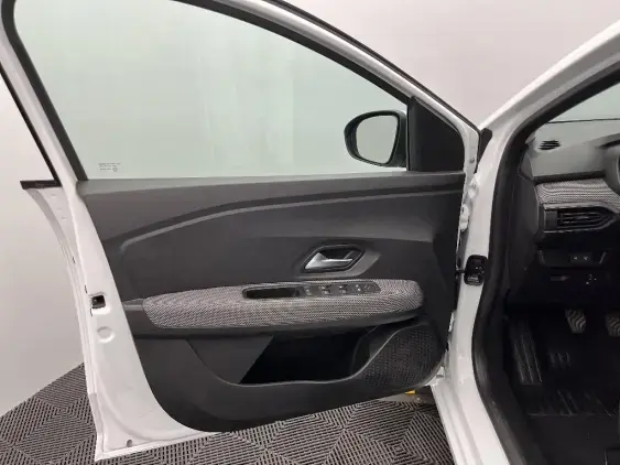 DACIA SANDERO III - voiture d'occasion - Photo 19