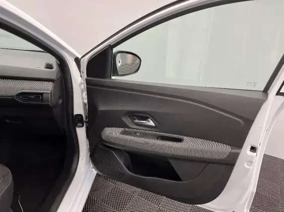 DACIA SANDERO III - voiture d'occasion - Photo 20