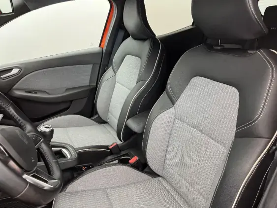RENAULT CLIO V - voiture d'occasion - Photo 18