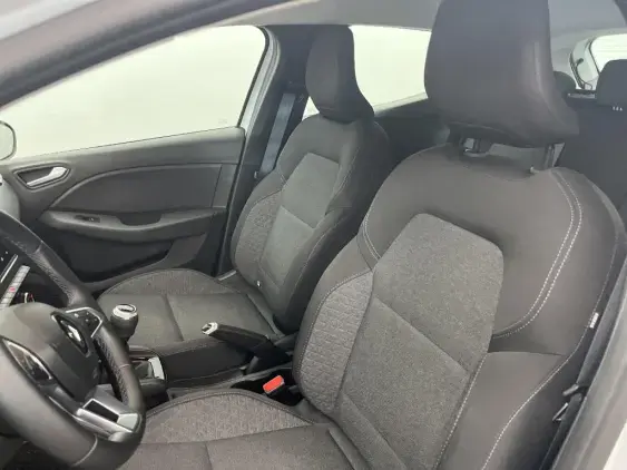 RENAULT CLIO V - voiture d'occasion - Photo 18