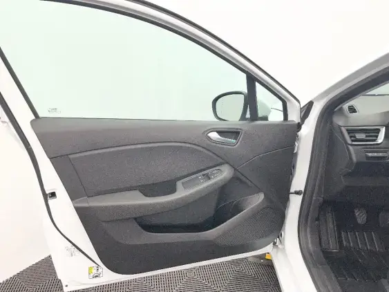 RENAULT CLIO V - voiture d'occasion - Photo 19