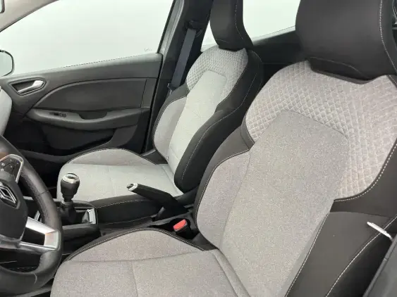 RENAULT CLIO V - voiture d'occasion - Photo 18