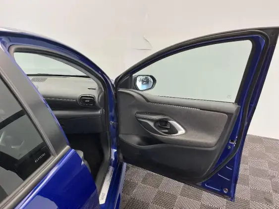 TOYOTA YARIS IV - voiture d'occasion - Photo 20