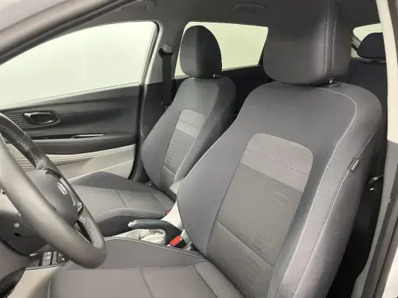 HYUNDAI BAYON - voiture d'occasion - Photo 18