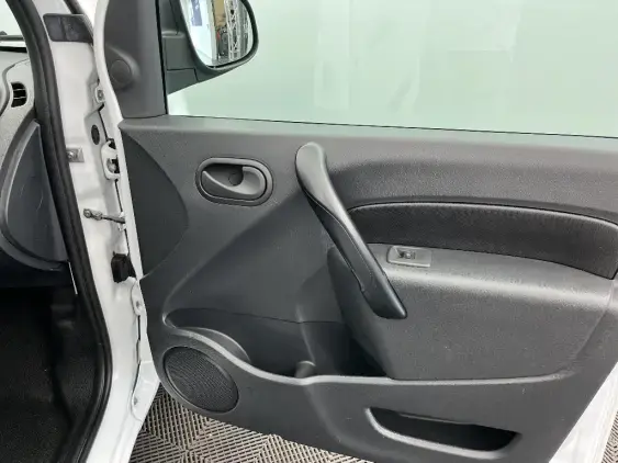RENAULT KANGOO EXPRESS II - voiture d'occasion - Photo 20