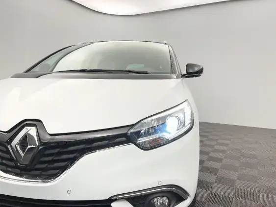 RENAULT SCENIC IV - voiture d'occasion - Photo 22