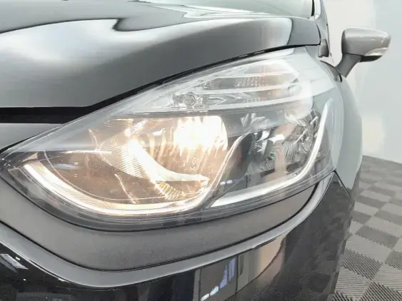 RENAULT CLIO IV - voiture d'occasion - Photo 22