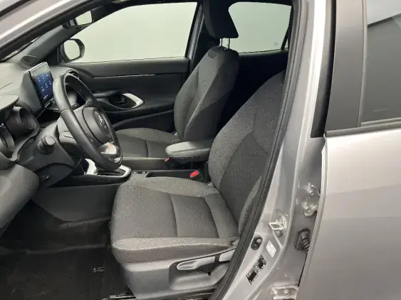 TOYOTA YARIS CROSS I - voiture d'occasion - Photo 17