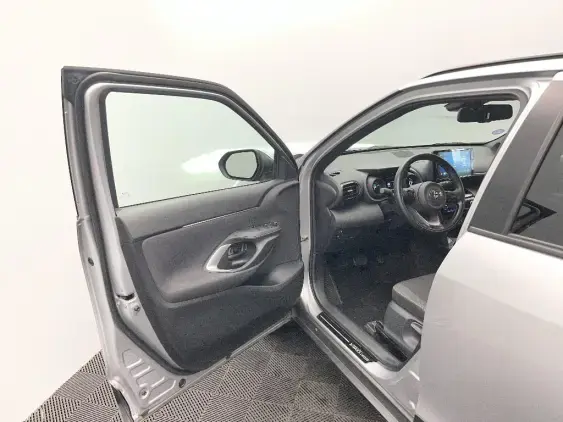 TOYOTA YARIS CROSS I - voiture d'occasion - Photo 18