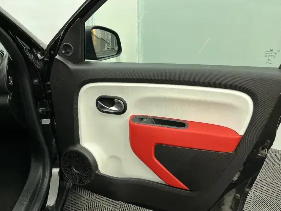 RENAULT TWINGO III - voiture d'occasion - Photo 20