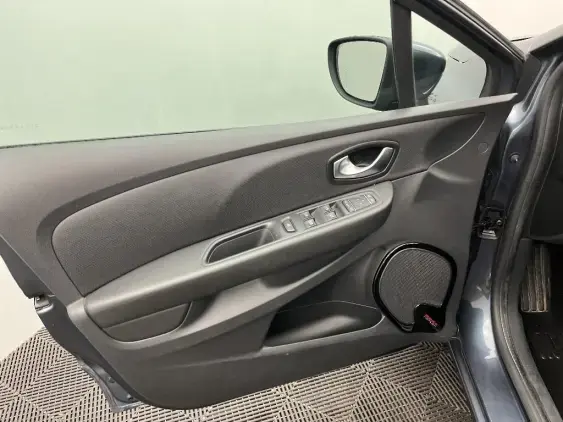 RENAULT CLIO ESTATE IV - voiture d'occasion - Photo 19