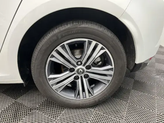 RENAULT MEGANE IV - voiture d'occasion - Photo 22