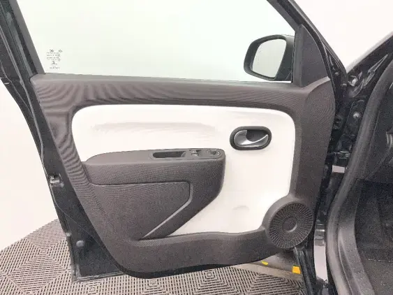 RENAULT TWINGO III - voiture d'occasion - Photo 19