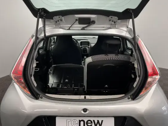 TOYOTA AYGO II - voiture d'occasion - Photo 16