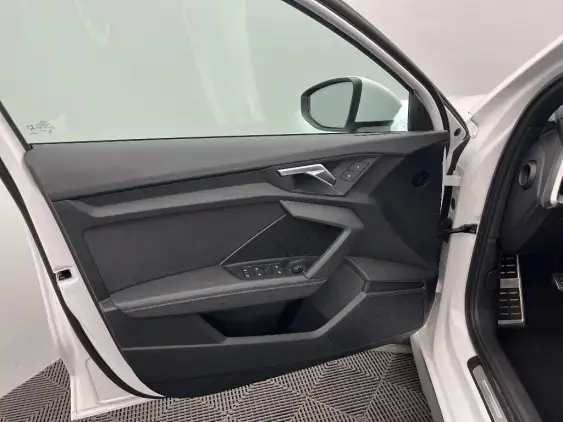 AUDI A3 SPORTBACK IV - voiture d'occasion - Photo 19
