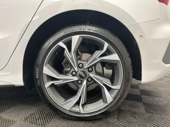 AUDI A3 SPORTBACK IV - voiture d'occasion - Photo 24