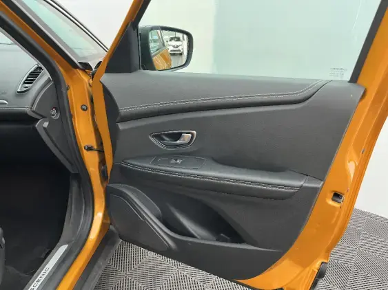 RENAULT SCENIC IV - voiture d'occasion - Photo 20