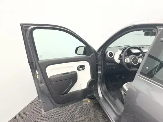RENAULT TWINGO ELECTRIQUE III - voiture d'occasion - Photo 19