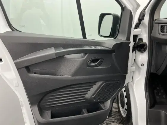 RENAULT TRAFIC FG III - voiture d'occasion - Photo 19