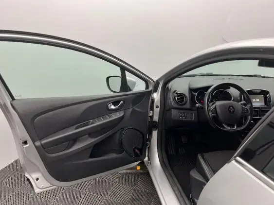 RENAULT CLIO IV - voiture d'occasion - Photo 19