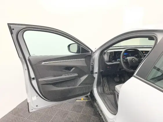 RENAULT MEGANE V - voiture d'occasion - Photo 19