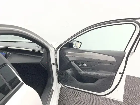 PEUGEOT 308 III - voiture d'occasion - Photo 20