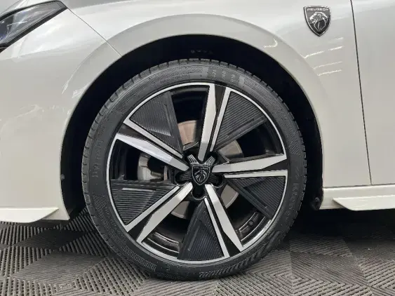 PEUGEOT 308 III - voiture d'occasion - Photo 23