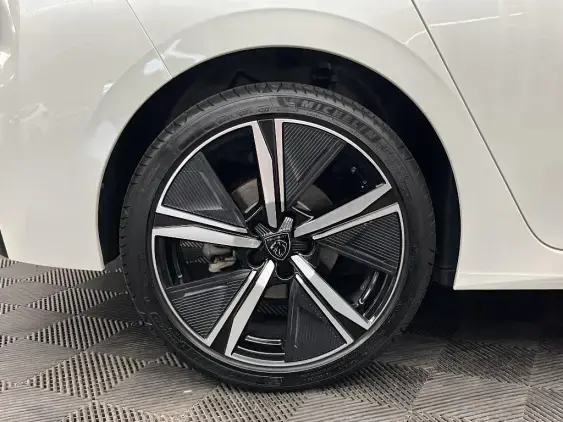 PEUGEOT 308 III - voiture d'occasion - Photo 25