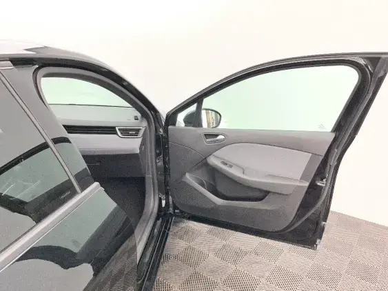 RENAULT CLIO V - voiture d'occasion - Photo 20
