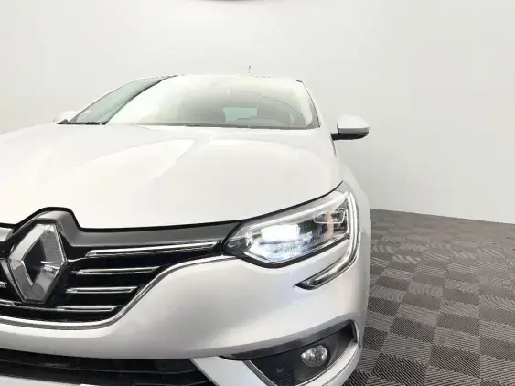 RENAULT MEGANE IV - voiture d'occasion - Photo 22